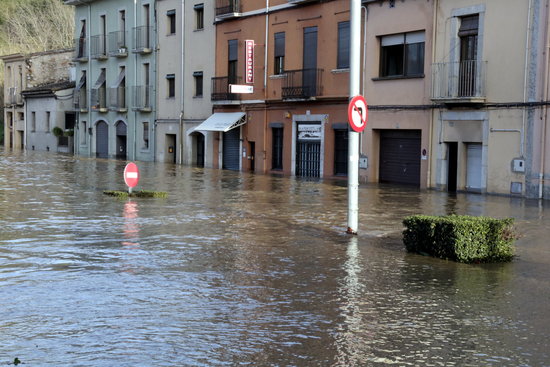 Flooding in the Pont Major neighborhood of Girona (by Marina López)